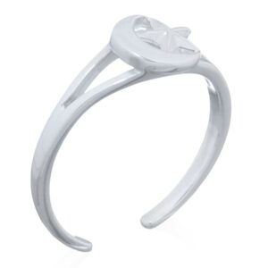 A moon encircling star 925 silver toe ring