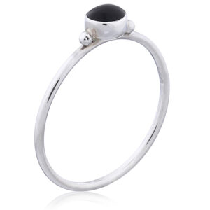 A round black enamel on 925 silver ring