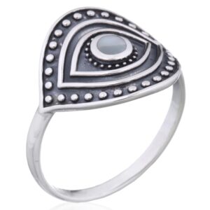 A protective mother of pearl evil eye 925 sterling silver ring