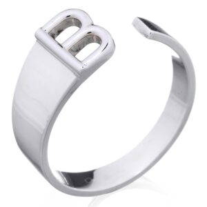 A sterling silver initial letter "b" ring