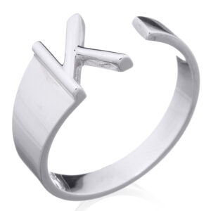 A sterling silver initial letter "k" ring