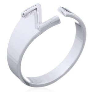 A sterling silver initial letter "z" ring