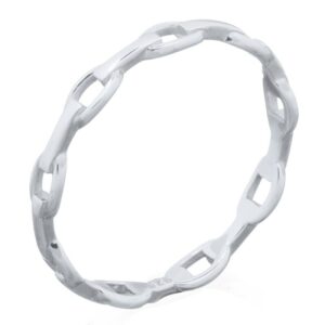 A square chain linked 925 sterling silver ring