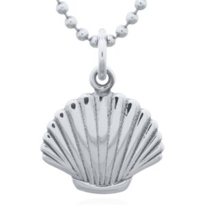 A 925 sterling silver cockle shell pendant