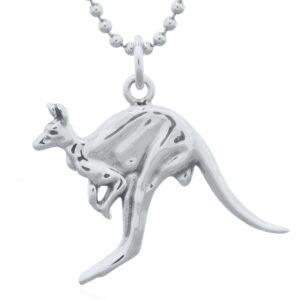 A dazzling kangaroo 925 sterling silver pendant