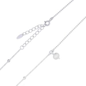 A simply elegant freshwater pearl 925 silver necklace