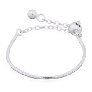 An adjustable 925 sterling silver snake chain ring