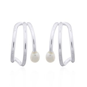 A pair of crescent moon shape stud earrings freshwater pearl on end