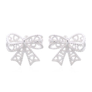 A pair of cutie fancy ribbon 925 silver stud earrings