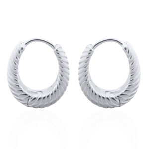 A pair of 925 sterling silver oval croissant hoop earrings with hinge