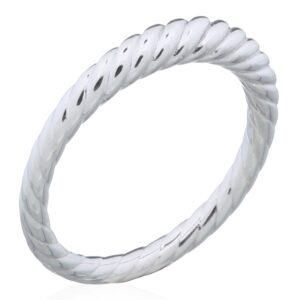 A 925 sterling silver stunning twisted ring