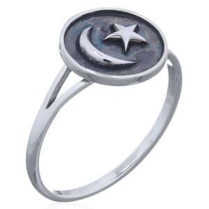 A oxidized large crescent moon and star on top silver ring