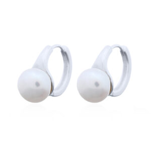 A pair of 925 sterling silver fancy hinge pearl huggie hoop earrings