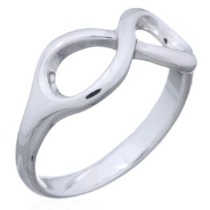 A highly polished cast sterling silver infinity ring