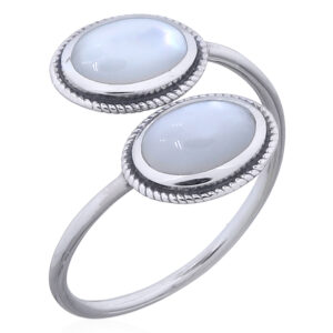 A double rope edge oval mother of pearl silver open ring
