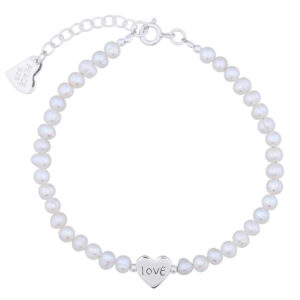A freshwater pearl bracelet sterling silver heart charm