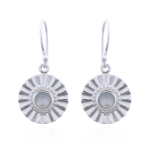 A pair of 925 silver dangle earrings with mother of pearl sun beam design