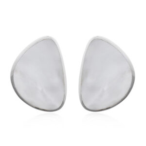 A pair of radiant mop silver studs sterling 925